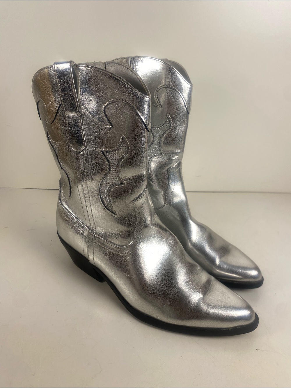 No Boundaries Silver Side Zip Cowgirl Boots Size 11